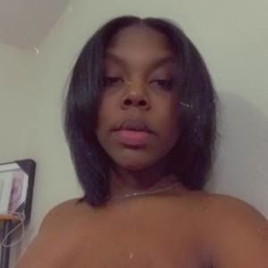 Meet your Posher, Rochelle